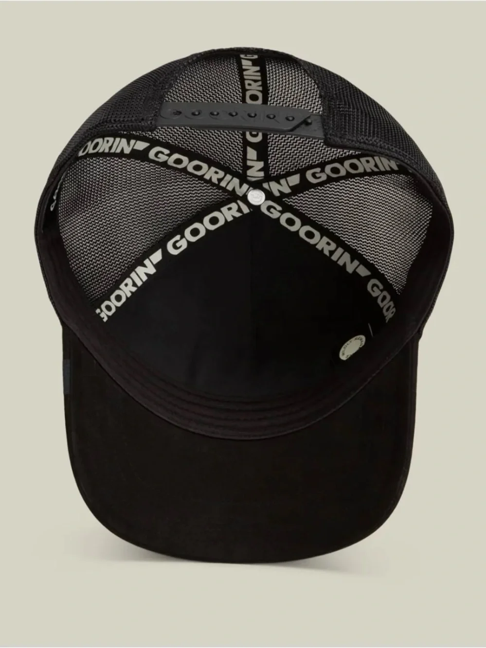 Goorin Bros. “PECORA NERA ROSSA” Trucker Hat. Mesh SnapBack NWT